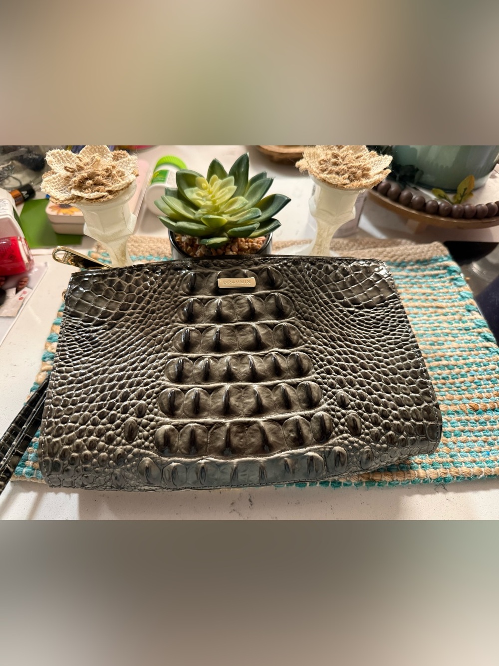 🌻NEW🌻Brahmin Black Croc-Embossed Wristlet Clutch